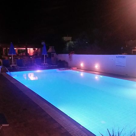 Skala Apartments Agia Marina Buitenkant foto