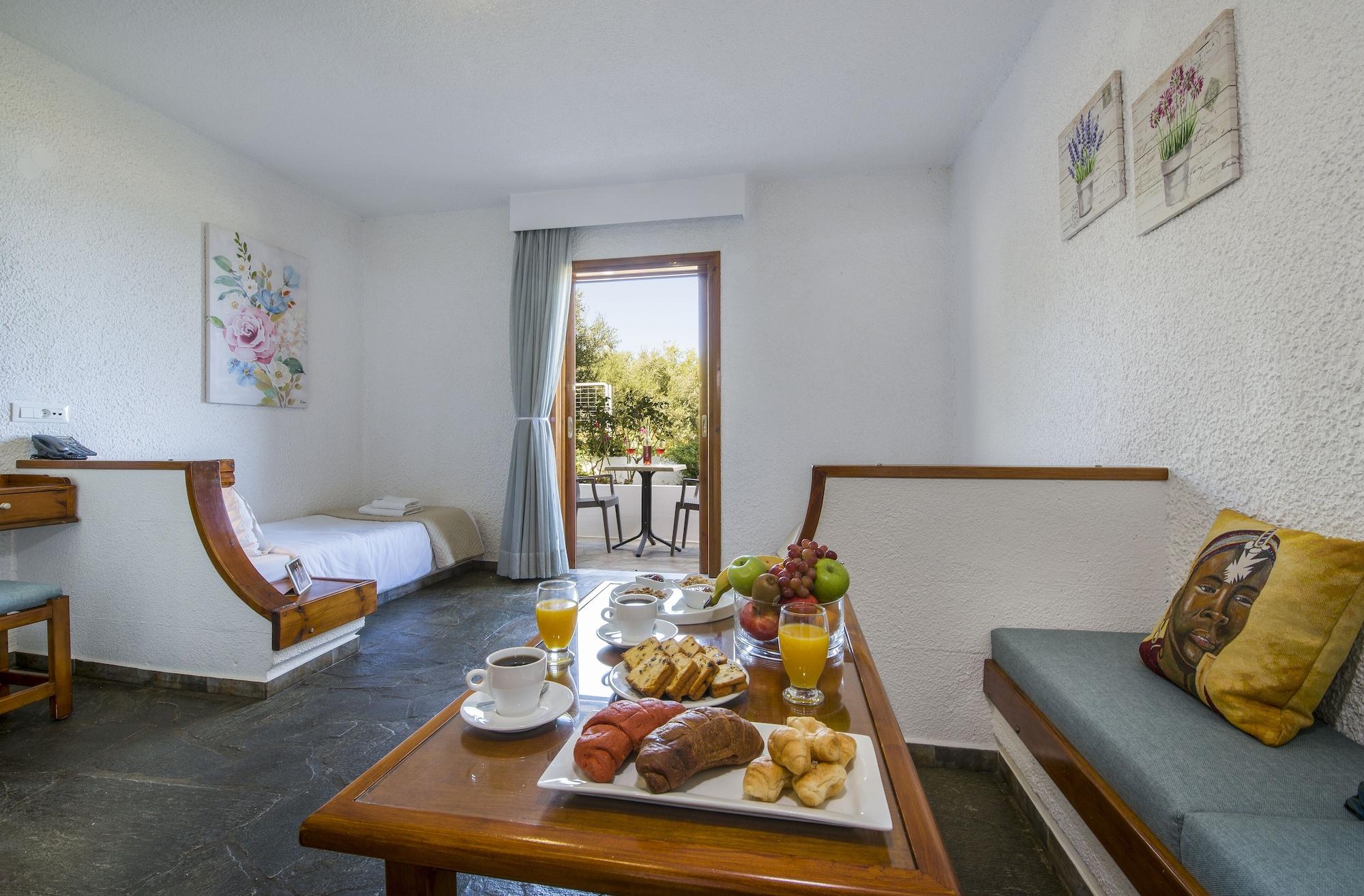 Skala Apartments Agia Marina Buitenkant foto