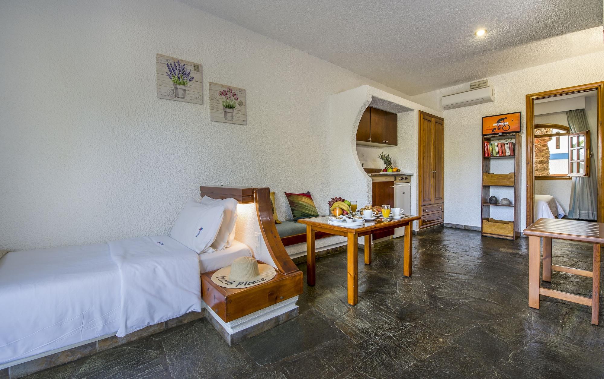Skala Apartments Agia Marina Buitenkant foto
