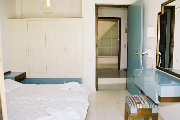 Skala Apartments Agia Marina Kamer foto